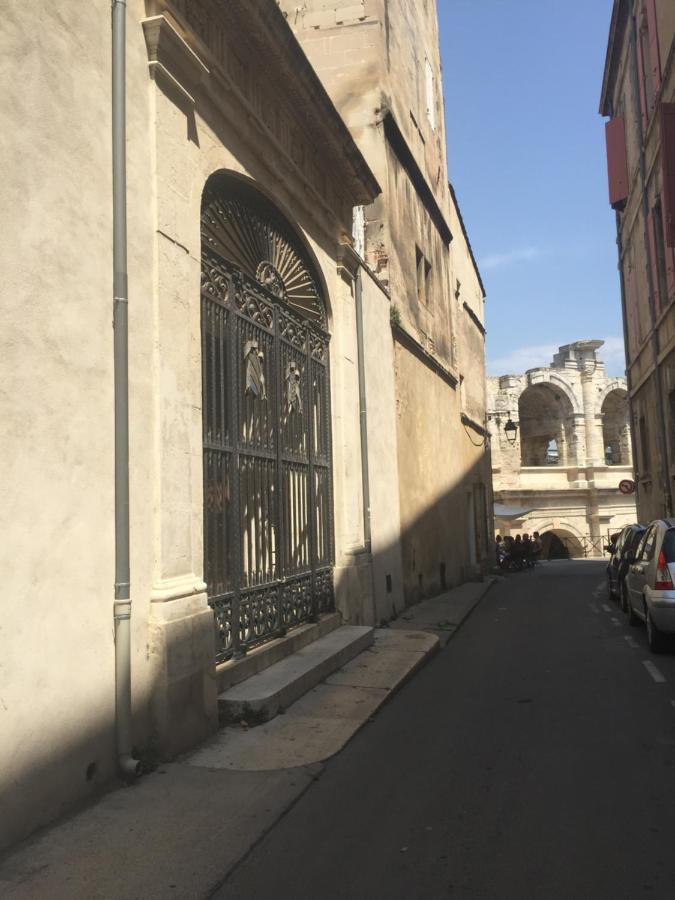 Palais De Luppe, Chambre D'Hotes Arles Buitenkant foto