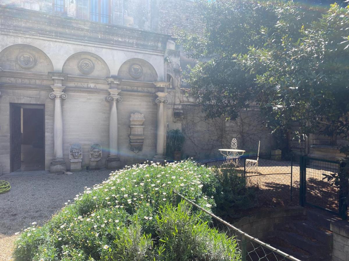 Palais De Luppe, Chambre D'Hotes Arles Buitenkant foto